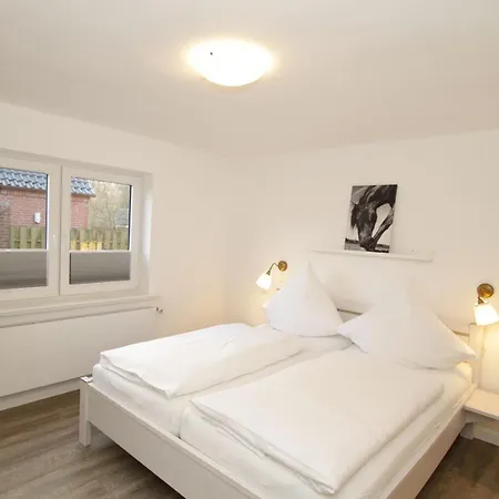 Kleingarns Nest, Whg Peerstall Апартаменты Вик-ауф-Фёр