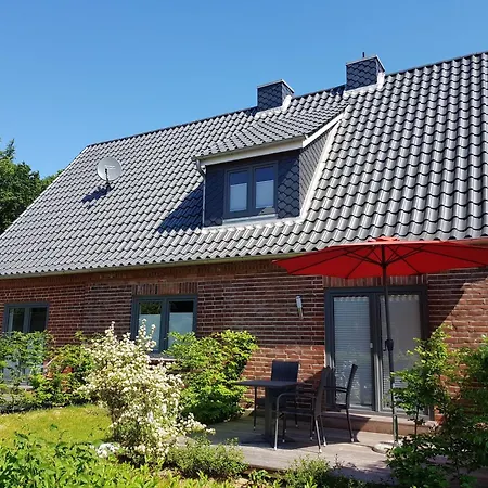 Kleingarns Nest, Whg Peerstall Апартаменты Вик-ауф-Фёр