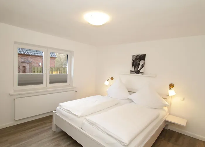 Kleingarns Nest, Whg Peerstall Апартаменты Вик-ауф-Фёр